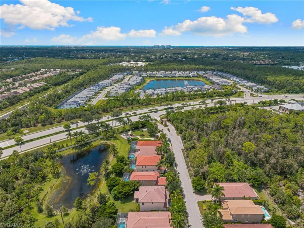 16168 Aberdeen Avenue Naples, FL 34110