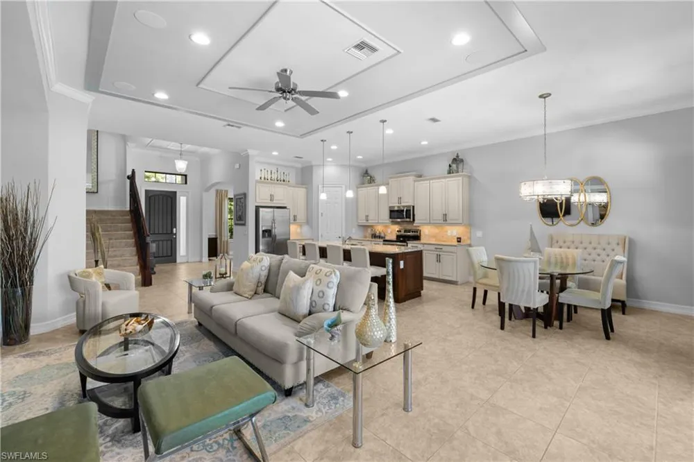 16168 Aberdeen Avenue Naples, FL 34110