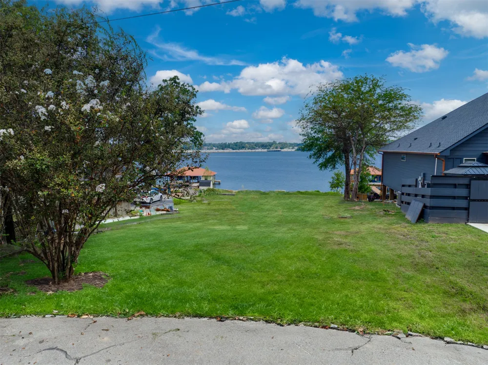 22451 Cherry Lane Frankston, TX 75763