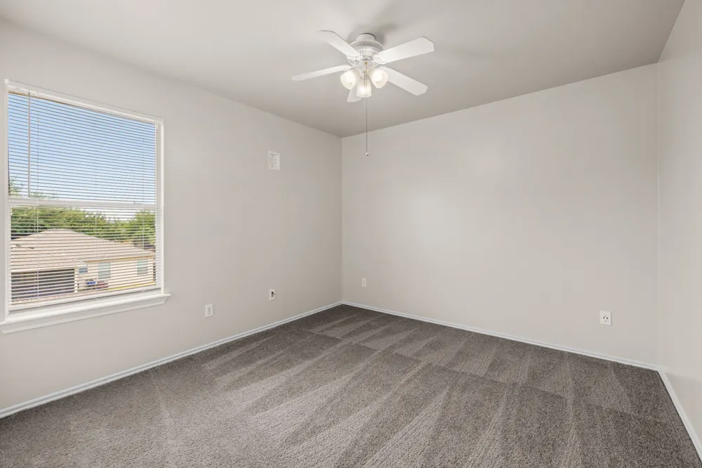605 Decker Drive Hutto, TX 78634