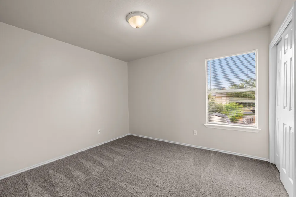 605 Decker Drive Hutto, TX 78634