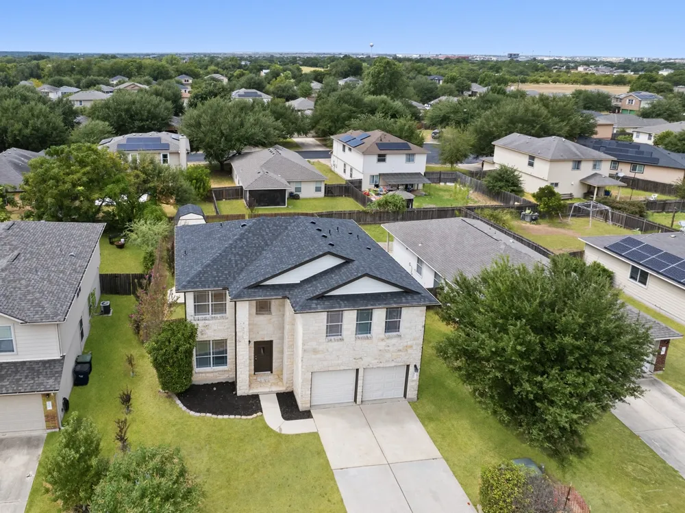 605 Decker Drive Hutto, TX 78634