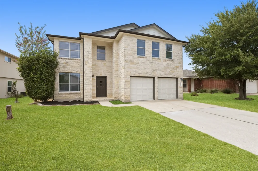 605 Decker Drive Hutto, TX 78634