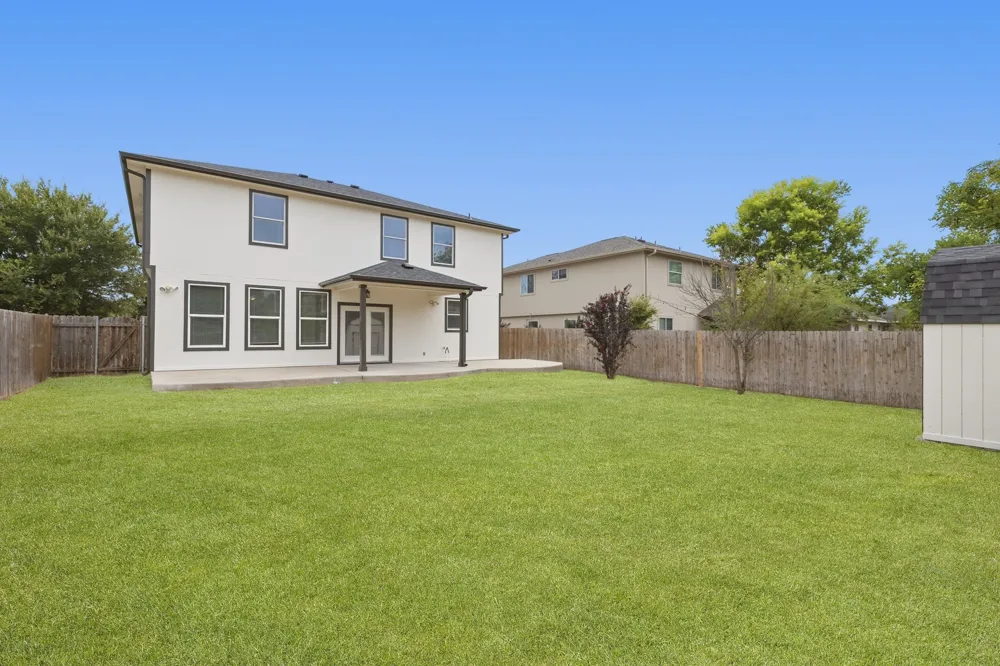 605 Decker Drive Hutto, TX 78634