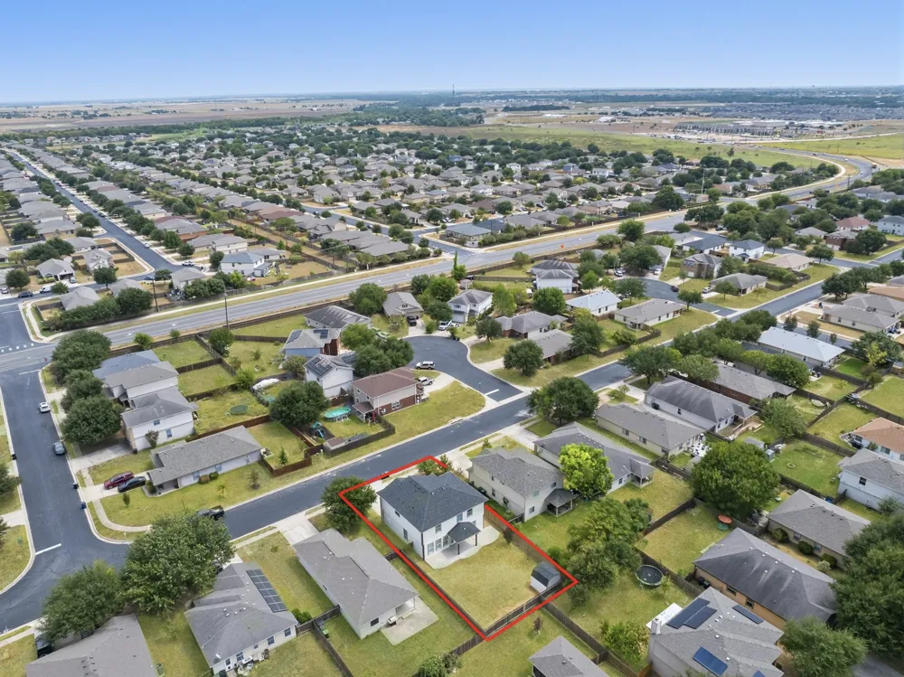 605 Decker Drive Hutto, TX 78634