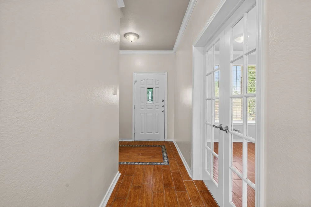 605 Decker Drive Hutto, TX 78634