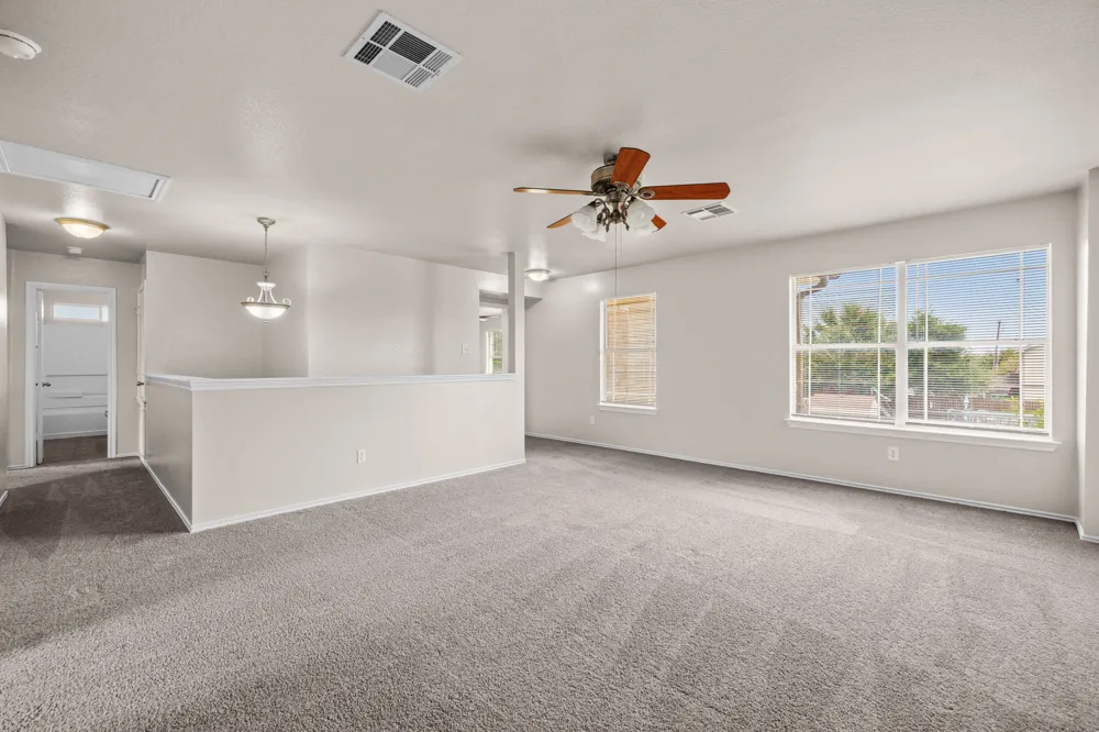 605 Decker Drive Hutto, TX 78634