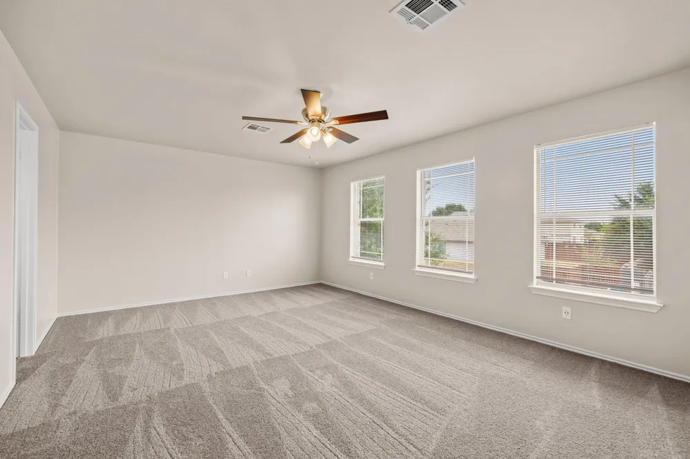 605 Decker Drive Hutto, TX 78634