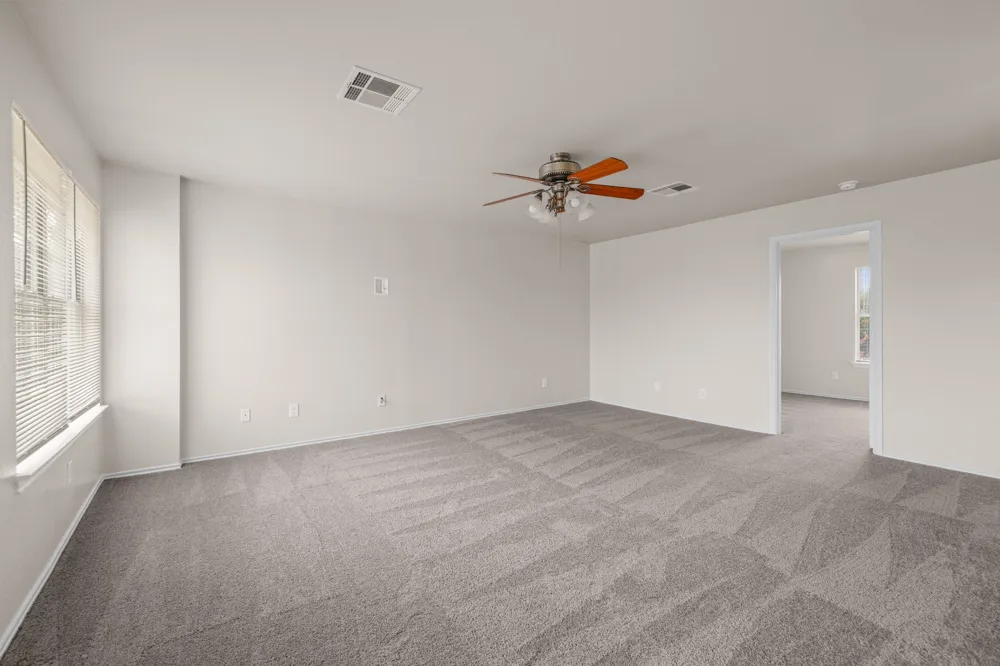 605 Decker Drive Hutto, TX 78634