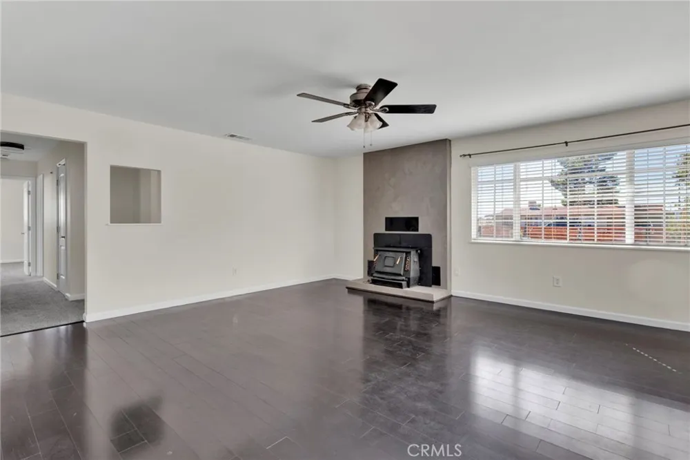 13861 Osage Apple Valley, CA 92307