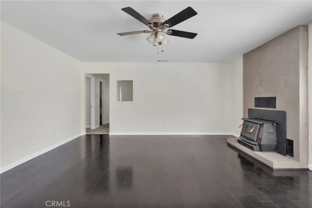 13861 Osage Apple Valley, CA 92307