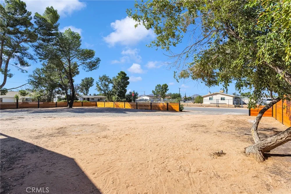 13861 Osage Apple Valley, CA 92307