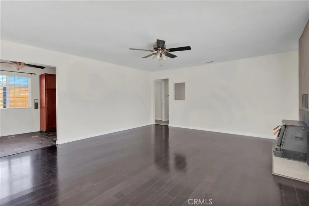 13861 Osage Apple Valley, CA 92307