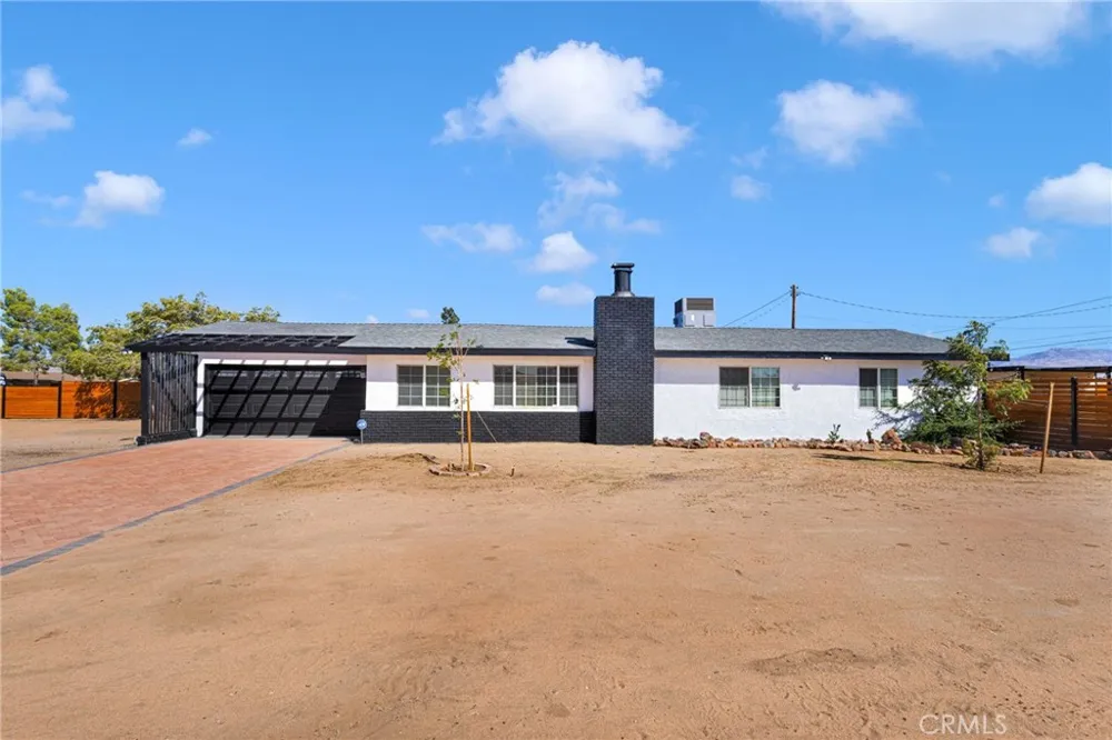 13861 Osage Apple Valley, CA 92307