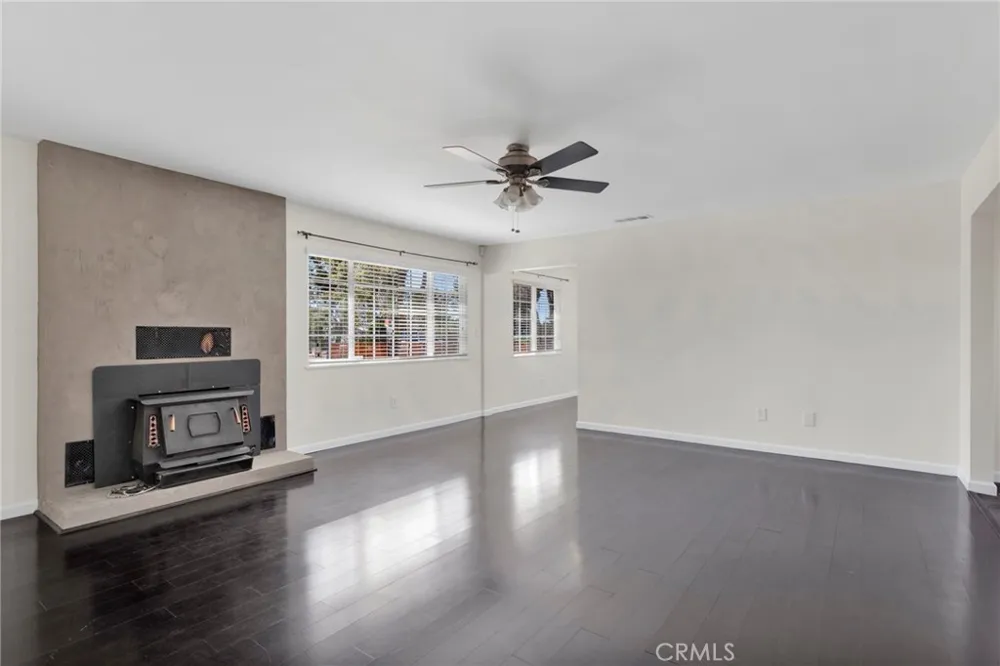 13861 Osage Apple Valley, CA 92307