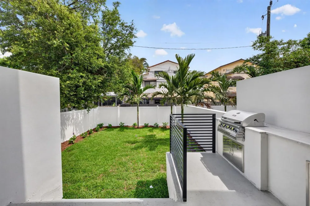 509 SW 11th Street Fort Lauderdale, FL 33315