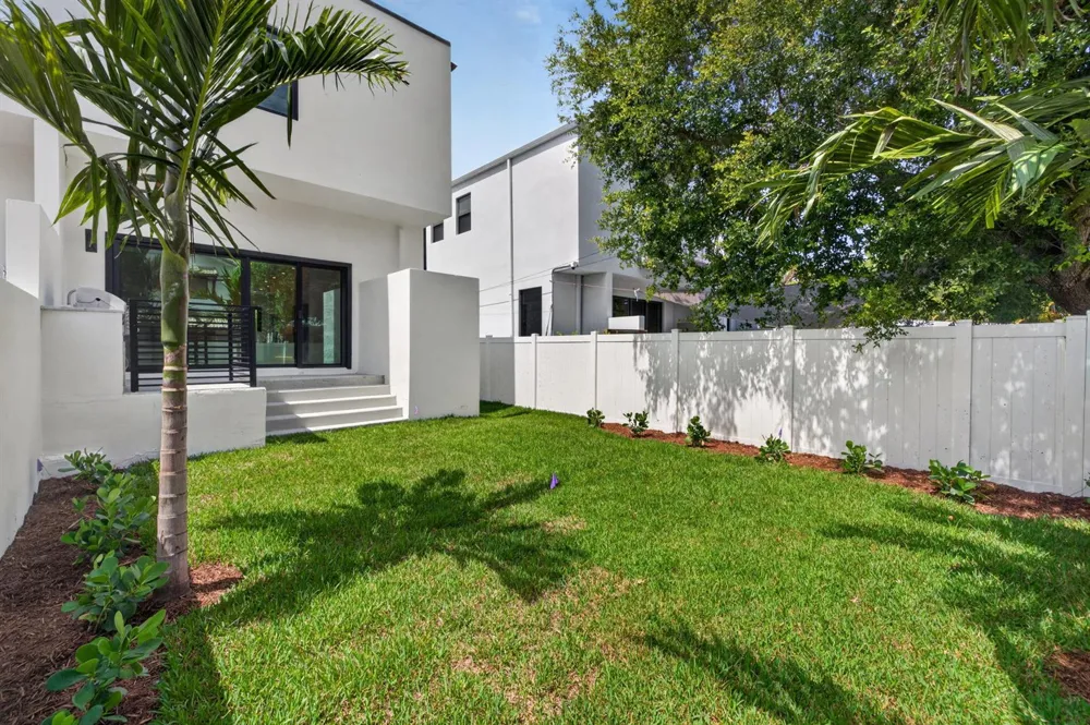 509 SW 11th Street Fort Lauderdale, FL 33315
