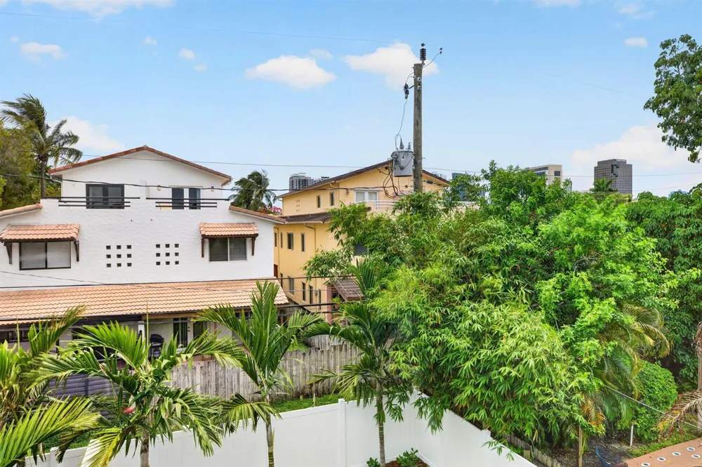 507 SW 11th Street Fort Lauderdale, FL 33315