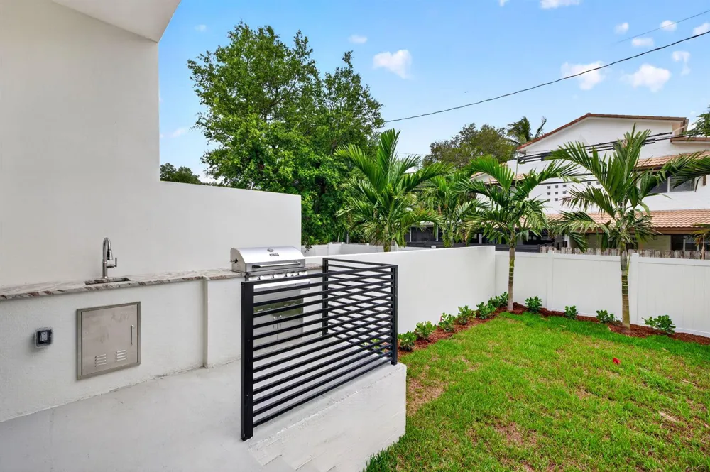 507 SW 11th Street Fort Lauderdale, FL 33315