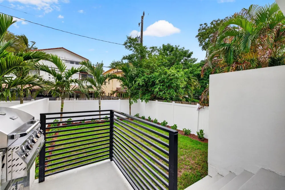 507 SW 11th Street Fort Lauderdale, FL 33315