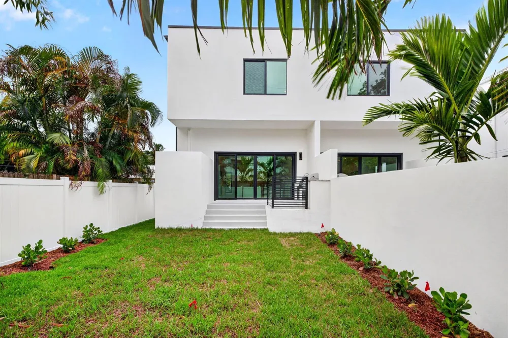 507 SW 11th Street Fort Lauderdale, FL 33315