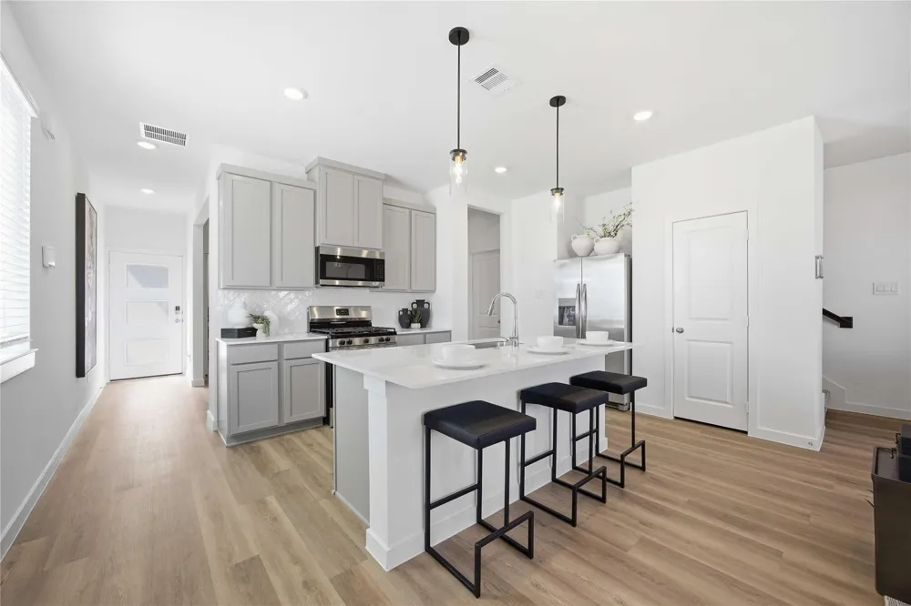 1209 Mansfield Grove Lane Houston, TX 77091