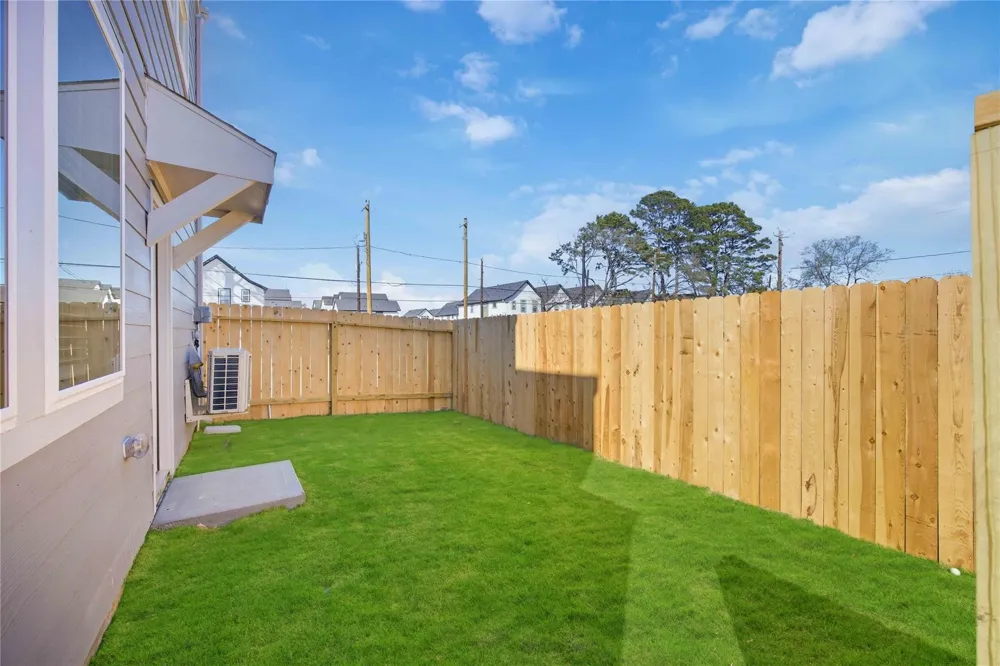 1209 Mansfield Grove Lane Houston, TX 77091