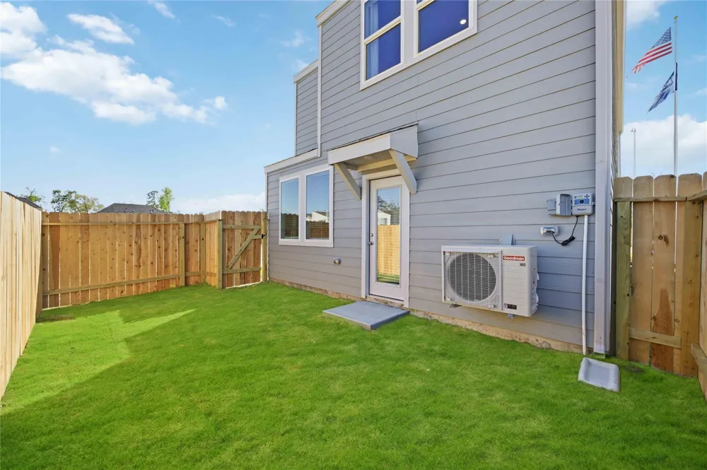 1209 Mansfield Grove Lane Houston, TX 77091