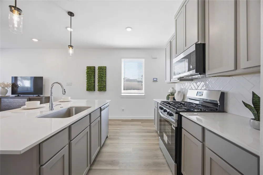 1209 Mansfield Grove Lane Houston, TX 77091