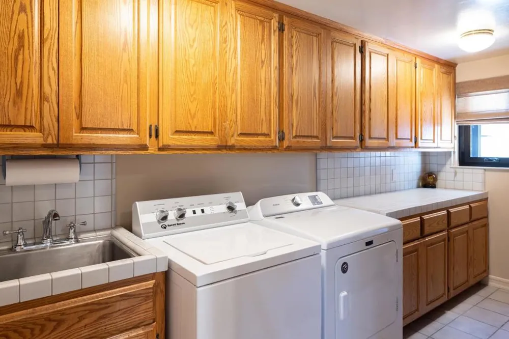 400 Dry Creek Road Monterey, CA 93940