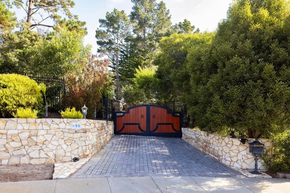 400 Dry Creek Road Monterey, CA 93940