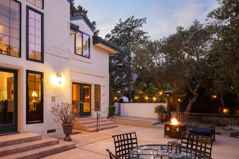 400 Dry Creek Road Monterey, CA 93940