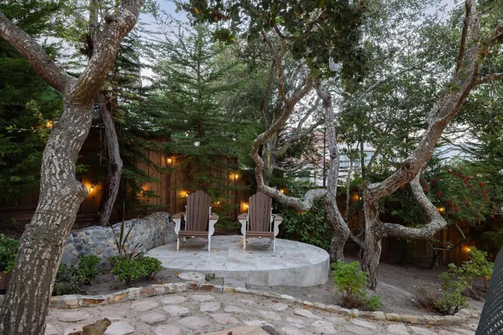 400 Dry Creek Road Monterey, CA 93940