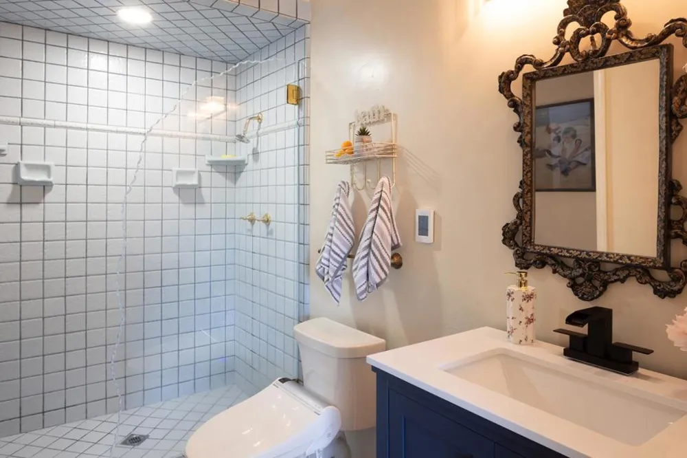 400 Dry Creek Road Monterey, CA 93940