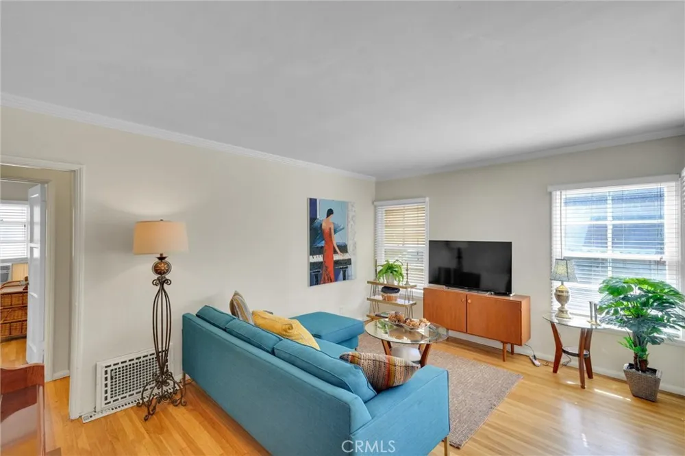 4270 Troost Studio City, CA 91604