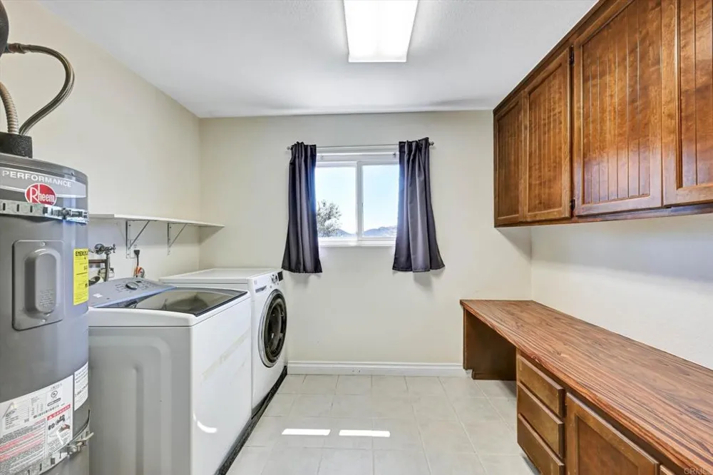 15436 Las Manzanitas Road Ramona, CA 92065
