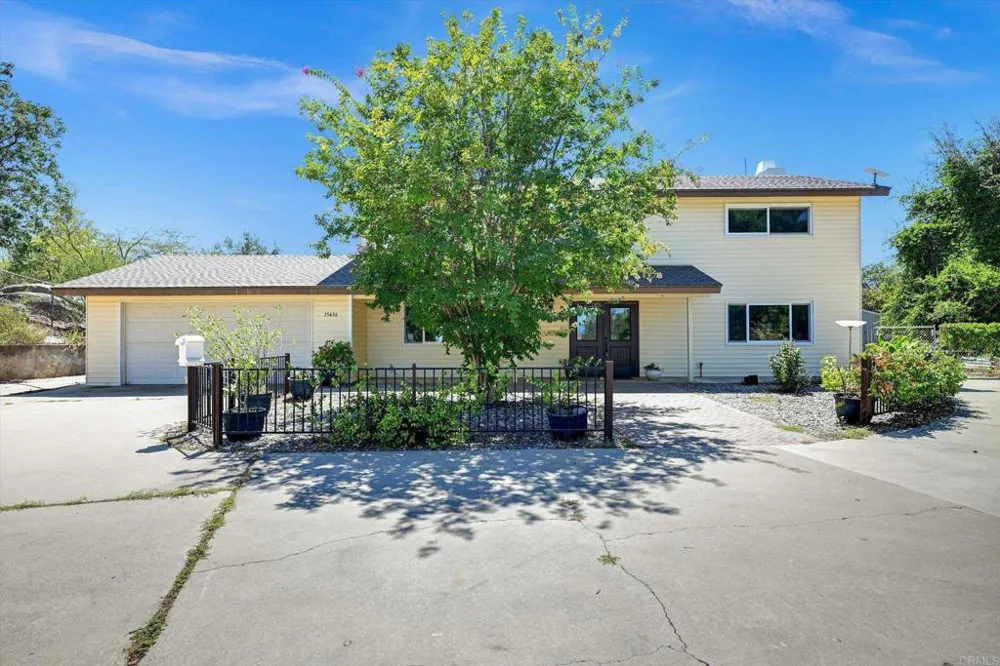 15436 Las Manzanitas Road Ramona, CA 92065