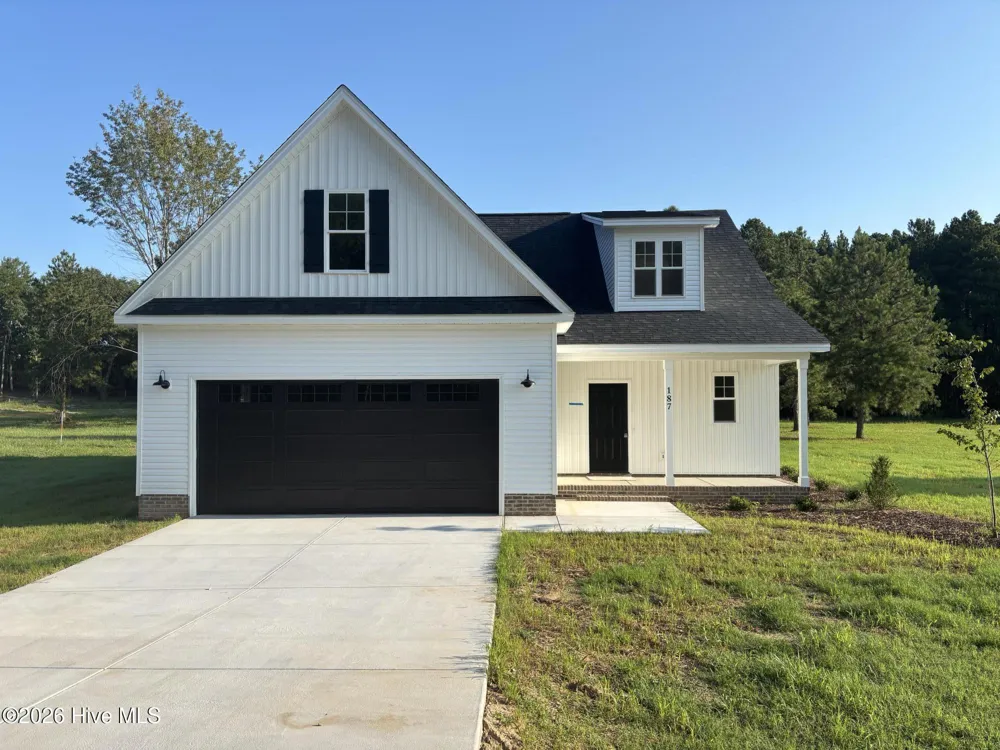 187 Spring Meadows Drive Aberdeen, NC 28315