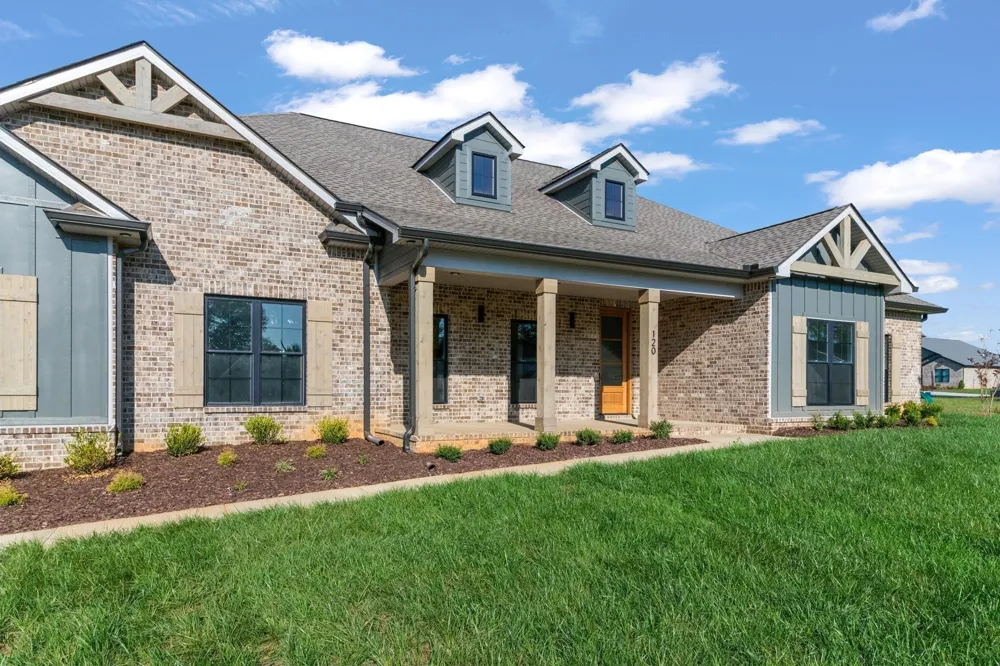 120 Denton Ct Clarksville, TN 37043