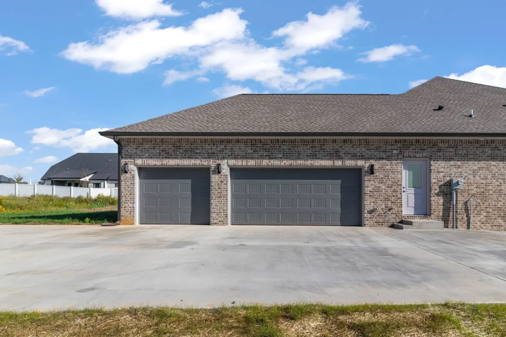120 Denton Ct Clarksville, TN 37043