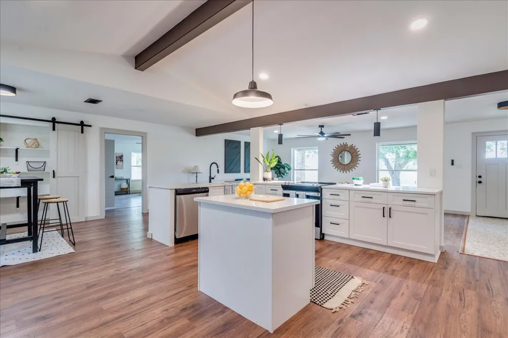 1102 Austin Avenue Georgetown, TX 78626
