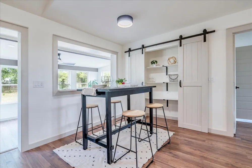 1102 Austin Avenue Georgetown, TX 78626