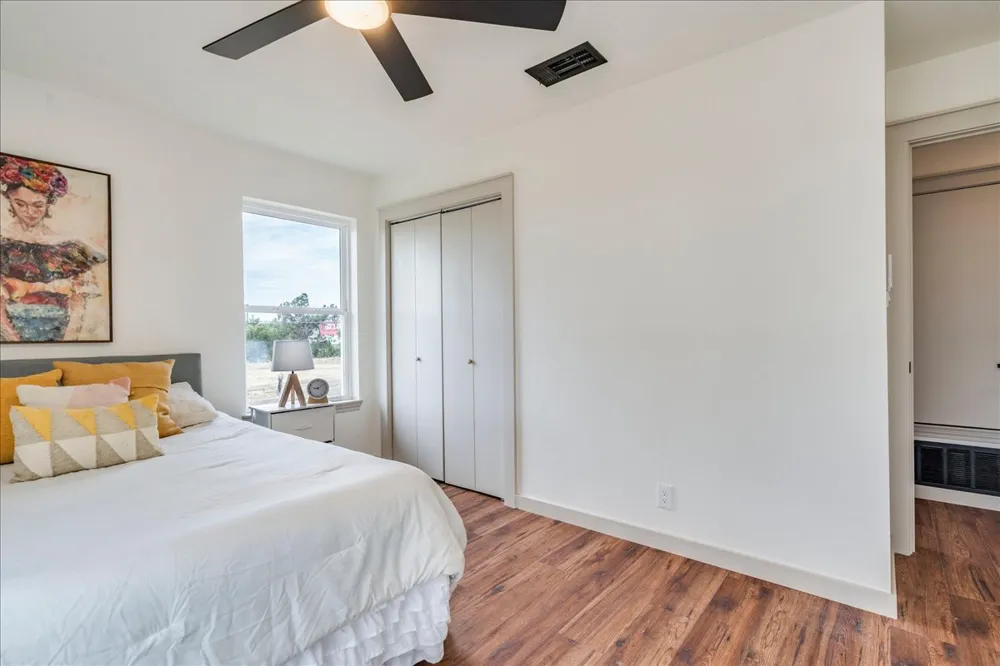 1102 Austin Avenue Georgetown, TX 78626