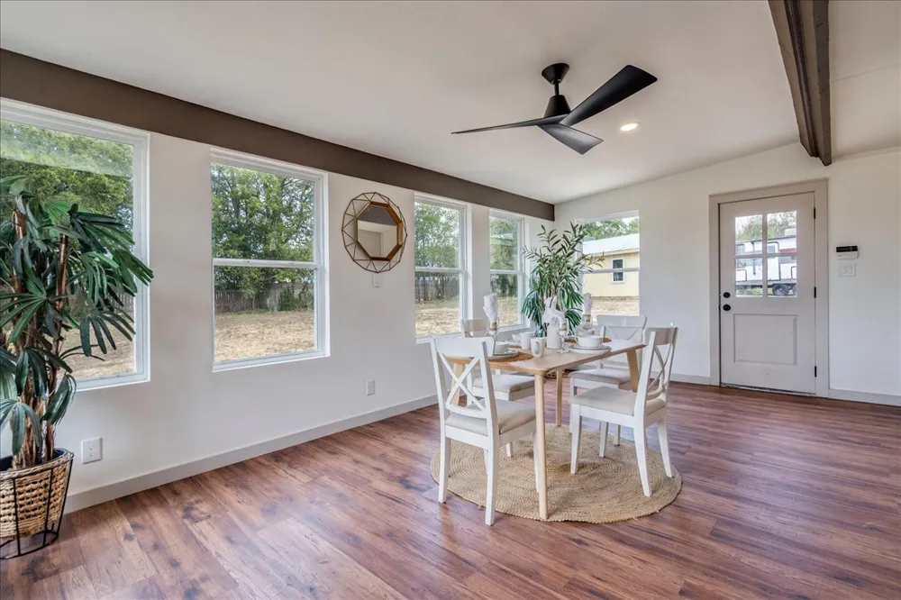 1102 Austin Avenue Georgetown, TX 78626