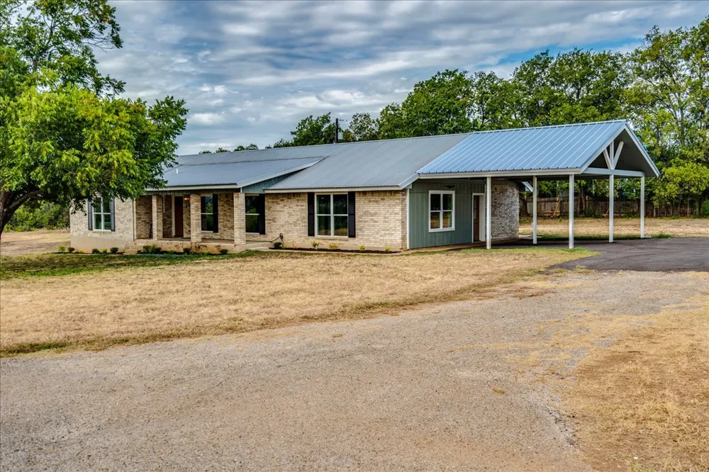 1102 Austin Avenue Georgetown, TX 78626