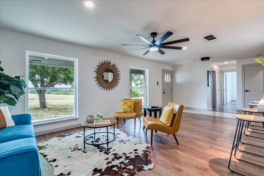 1102 Austin Avenue Georgetown, TX 78626