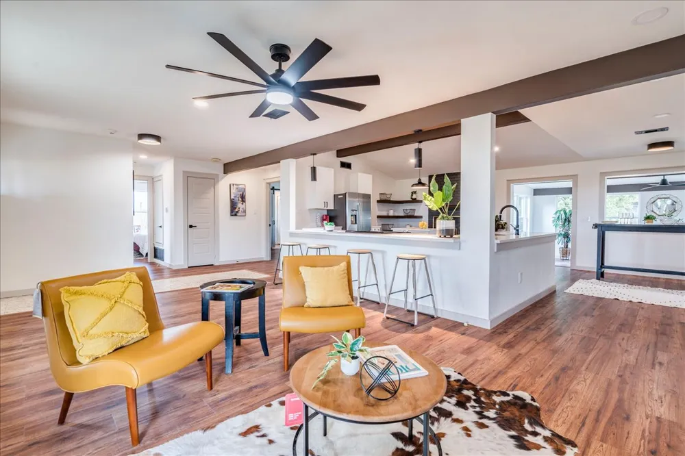 1102 Austin Avenue Georgetown, TX 78626