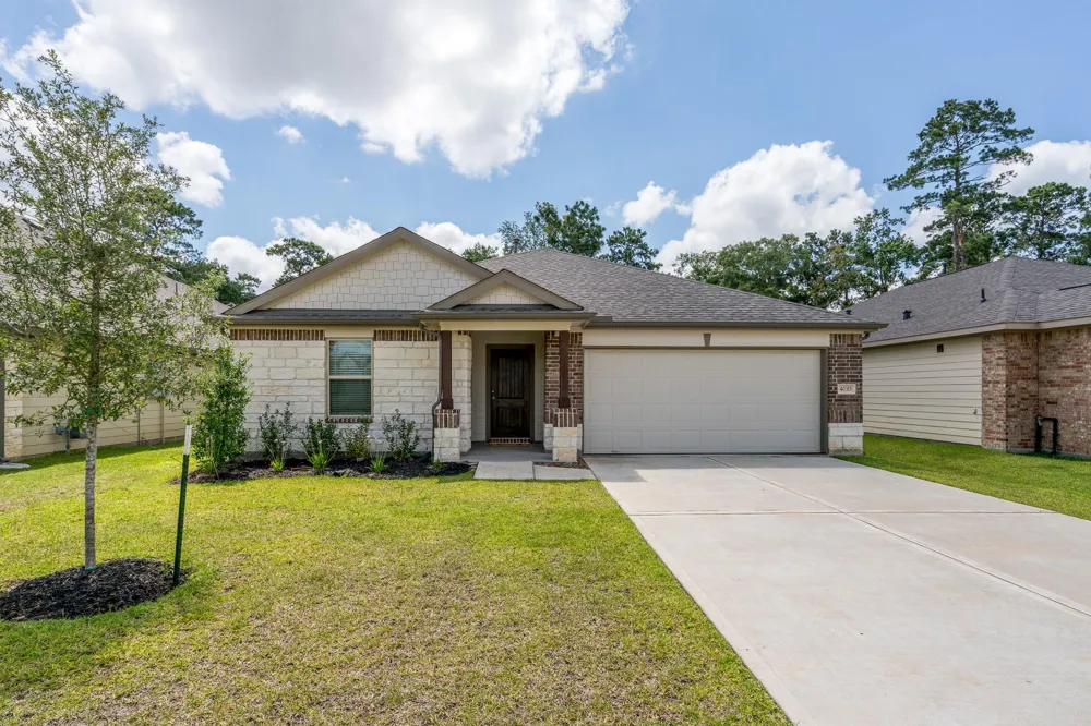 40315 S Hill Pass Magnolia, TX 77354