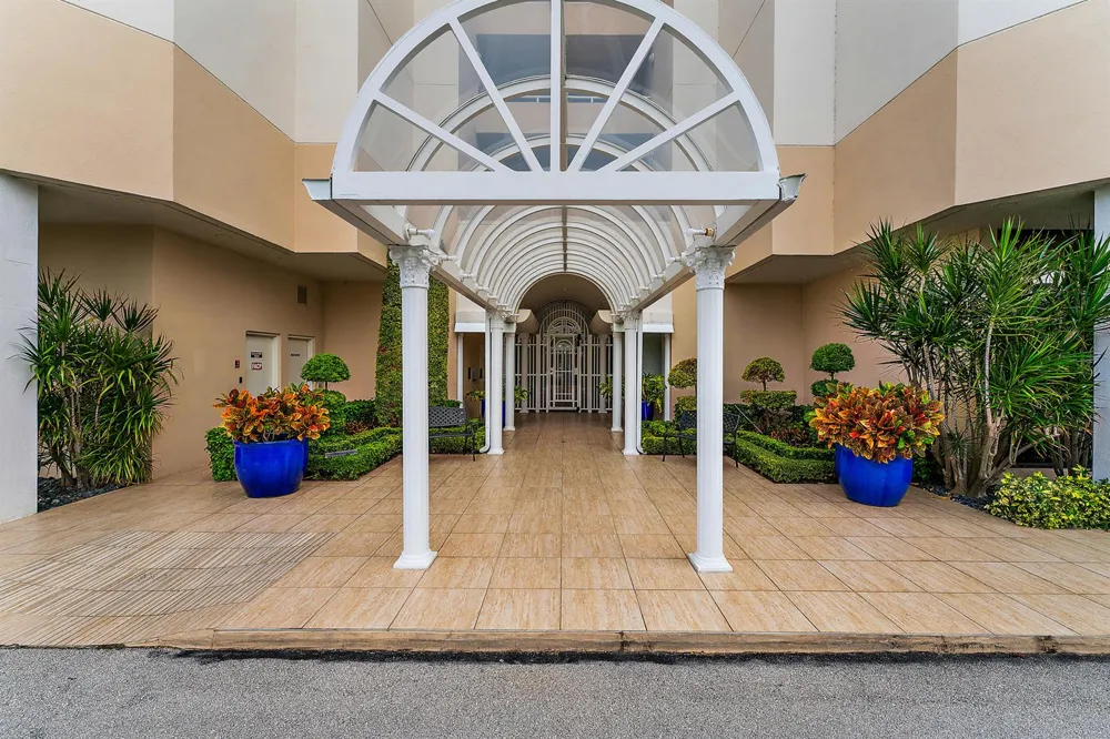 176 Helios Drive #308 Jupiter, FL 33477