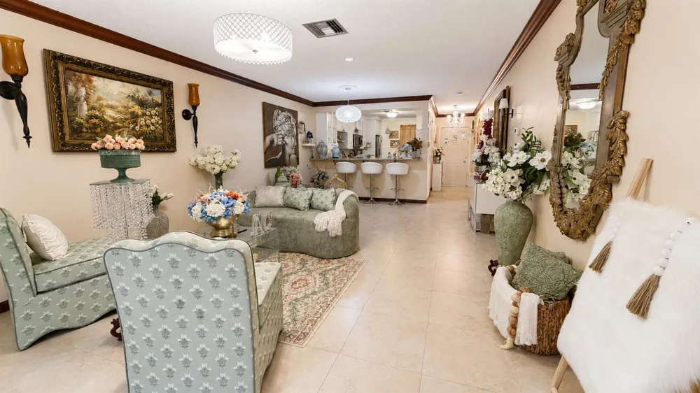5780 W FERNLEY DRIVE W #101 West Palm Beach, FL 33415